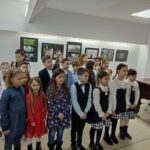 Peste 100 de copii în concursul de recitare “Dor de Eminescu”